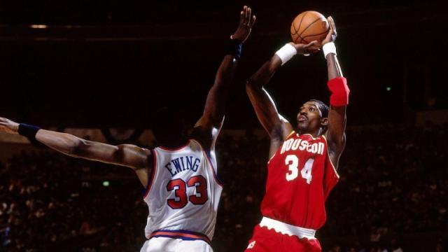 1625842523321061745.jpg 120920034634-hakeem-1994-nba-finals-video-player.jpg